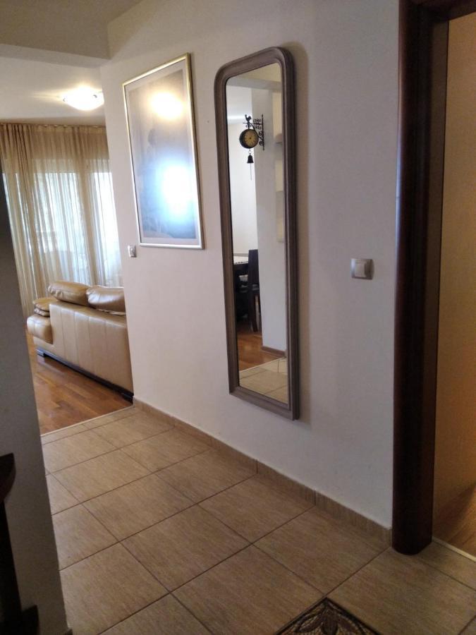 Apartmani Petrovac Na Moru Eksteriør bilde