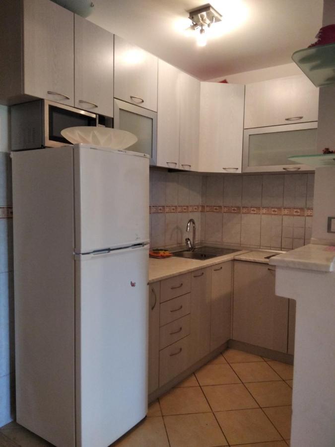 Apartmani Petrovac Na Moru Eksteriør bilde