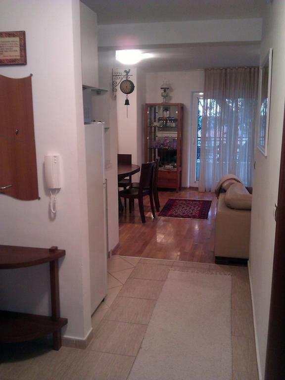 Apartmani Petrovac Na Moru Rom bilde